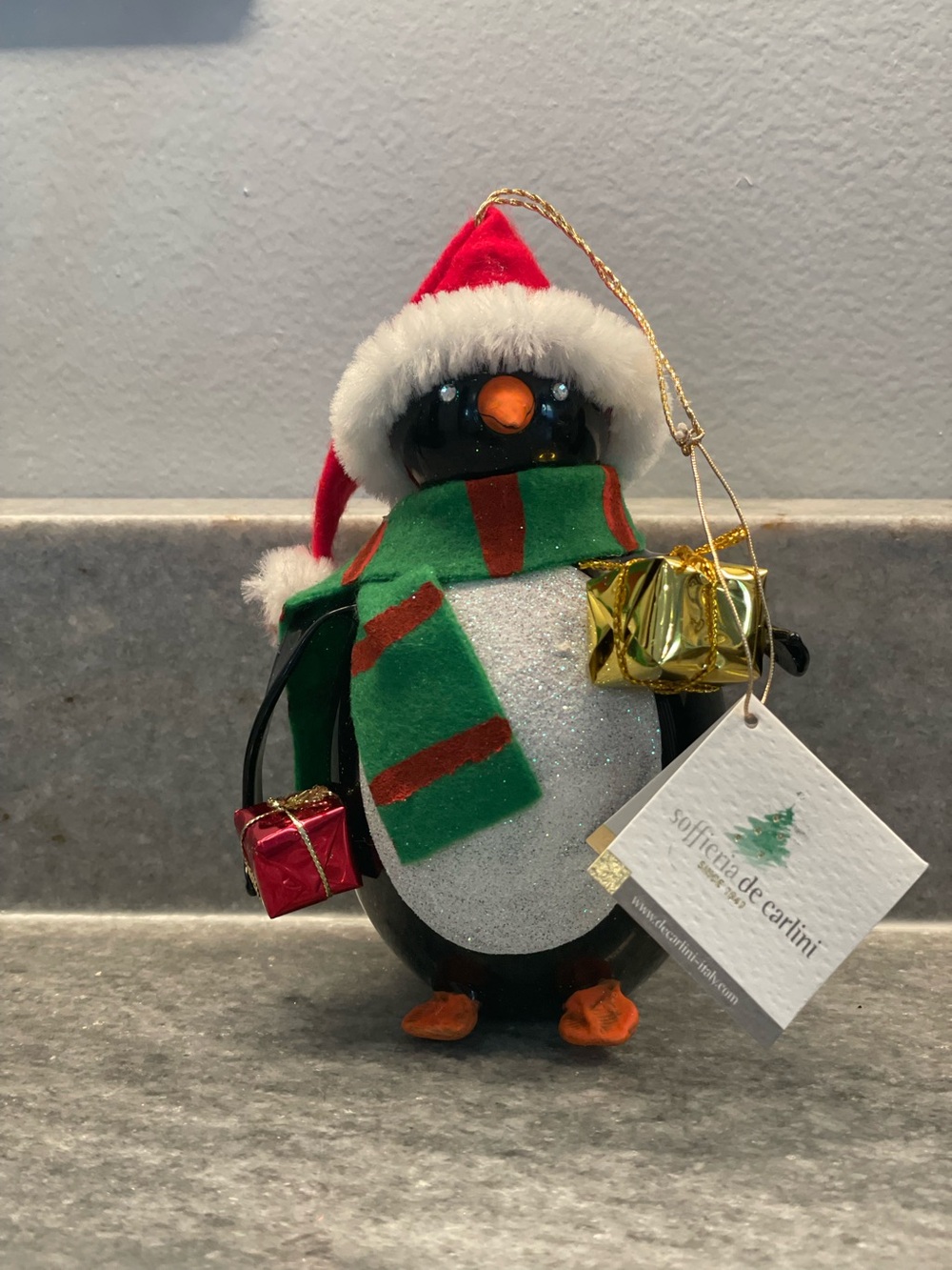 De Carlini hand blown glass Black Penguin Ornament made in Italy